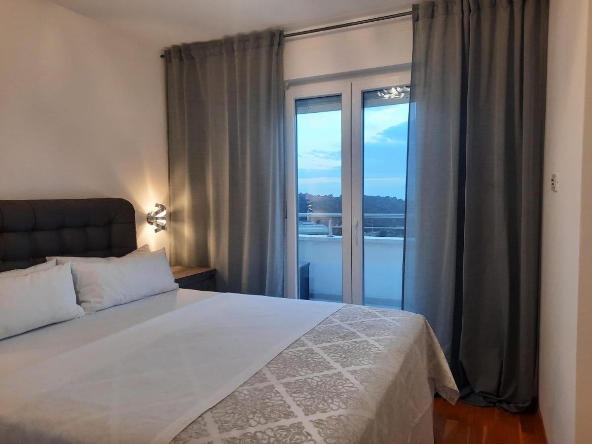 Apartment Anny De Luxe With Sea View Makarska Extérieur photo