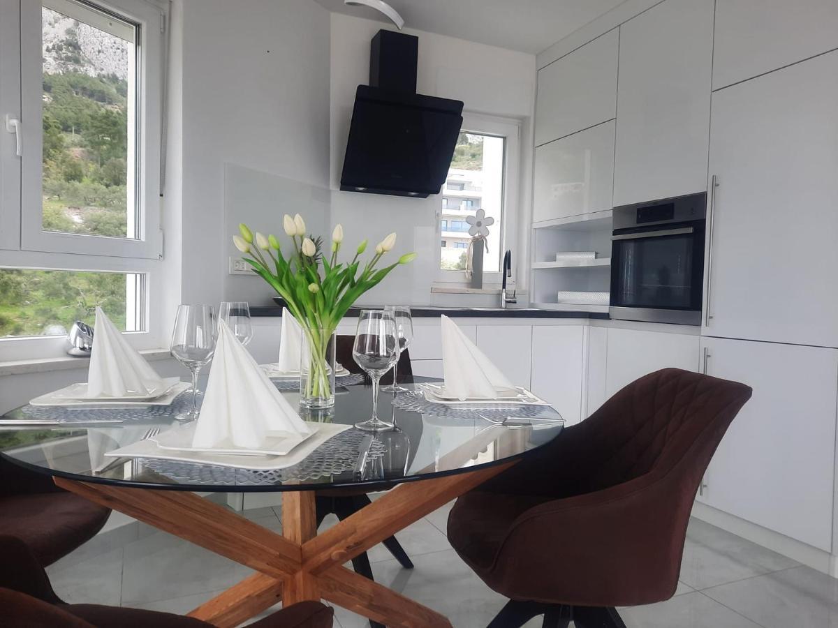 Apartment Anny De Luxe With Sea View Makarska Extérieur photo