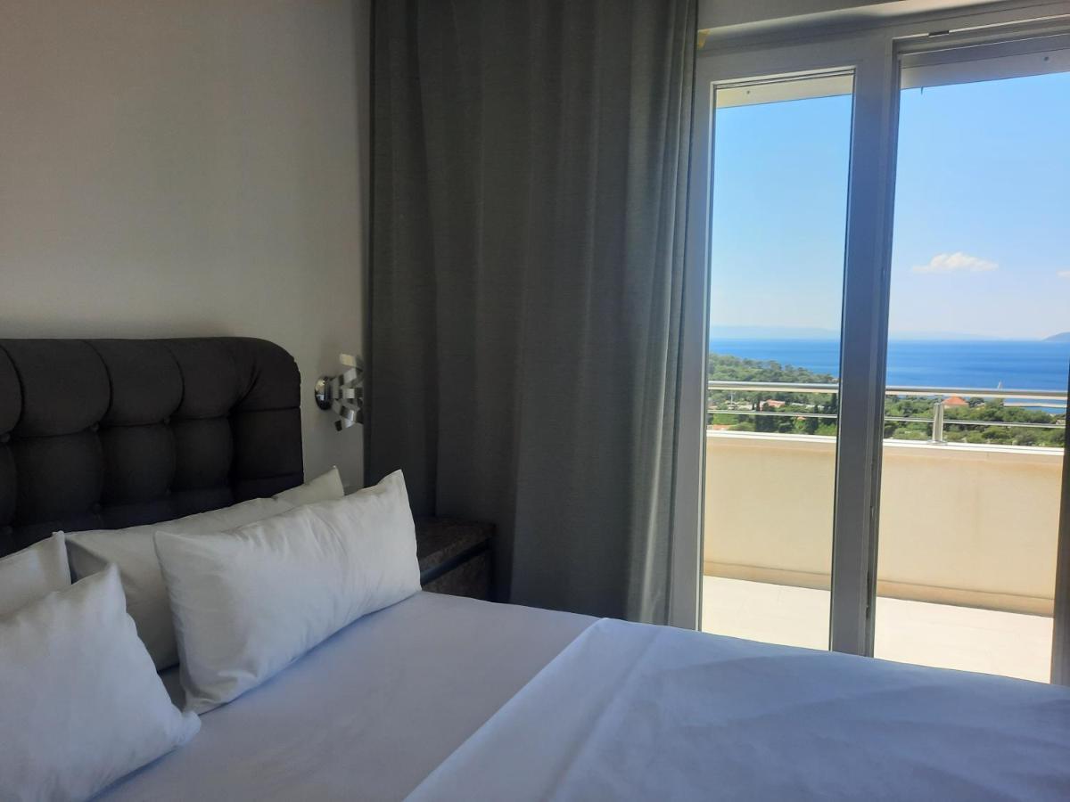 Apartment Anny De Luxe With Sea View Makarska Extérieur photo